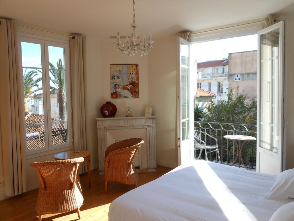 Hotel Villa Les Cygnes Nice Pokoj fotografie